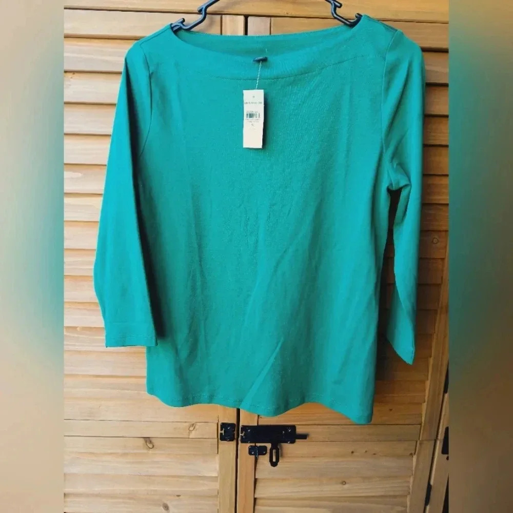 Ann Taylor Three Quarter Sleeve Top in Emerald Green